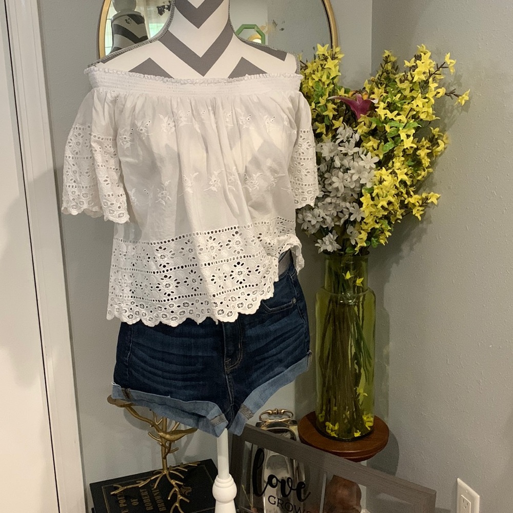 Forever 21 off shoulder eyelet top
